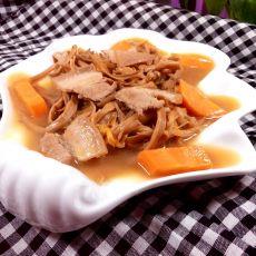 五花肉炖黄花菜