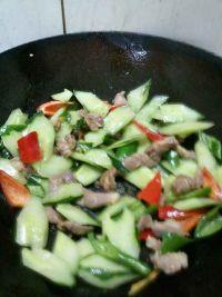 青瓜小炒肉的做法步骤6
