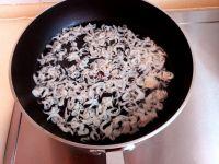 油菜炒虾皮的做法步骤2