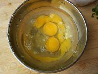 鲜虾蒸蛋的做法步骤2