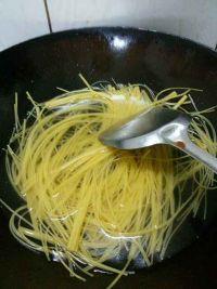 酱拌玉米面的做法步骤4