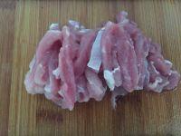 豆角肉丝焖面的做法步骤2