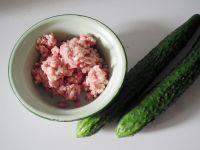 黄瓜饺子的做法步骤1