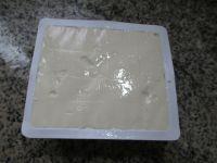 猪肉酸菜豆腐汤的做法步骤2