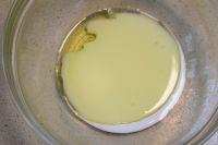 草莓戚风蛋糕卷的做法步骤3