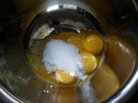 草莓蛋糕的做法步骤1