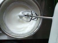 草莓蛋糕的做法步骤9