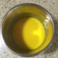 蓝莓酱夹心蛋糕卷的做法步骤4