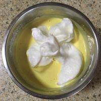 蓝莓酱夹心蛋糕卷的做法步骤10