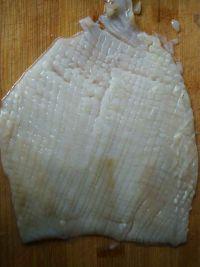 青椒鱿鱼的做法步骤2