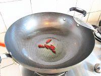 杏鲍菇韭花炒鸡蛋的做法步骤5