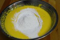 糯米粉纸杯蛋糕的做法步骤2