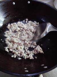 毛豆蘑菇酱拌面的做法步骤4