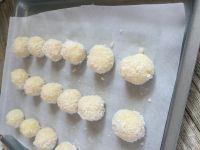 蛋白椰丝球的做法步骤7