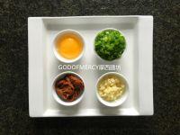 东北鸡蛋酱的做法步骤1