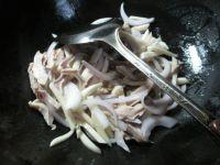 洋葱猪肚炒茭白的做法步骤7