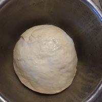 冷藏中种淡奶油吐司的做法步骤1