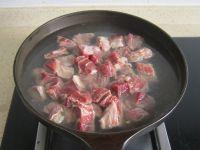 胡萝卜炖牛肉的做法步骤3