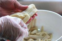 手撕杏鲍菇的做法步骤4