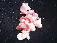 香芹炒鱼卷的做法步骤2