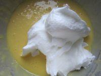 牛奶戚风的做法步骤7