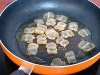 芋茎干炒腊肉的做法步骤4