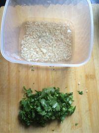 凉拌黑木耳的做法步骤1