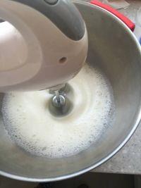 菠菜戚风蛋糕的做法步骤5