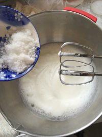 菠菜戚风蛋糕的做法步骤6