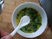 葱炒鸡蛋的做法步骤3