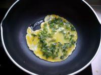 葱炒鸡蛋的做法步骤4