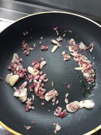 牛肉酱意面的做法步骤10