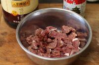 香辣牛肉牙签肉的做法步骤2