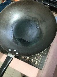 黄彩椒炒干鱿鱼的做法步骤4